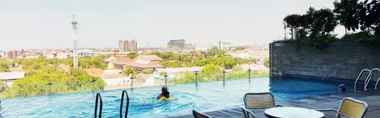 Swimming Pool 2 Chic Studio Room at Tamansari Papilio Surabaya