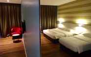 Bedroom 2 Bayfront Hotel