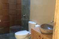 In-room Bathroom Kailash Bali Homestay