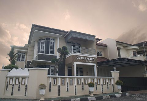Exterior Omah Sastro 1