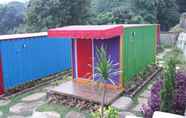 Luar Bangunan 5 Lite Rooms Container Megamendung