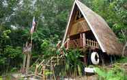 ล็อบบี้ 6 Pi Creek Hideaway Resort