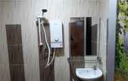 In-room Bathroom 7 New Wave Hotel Kajang