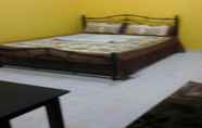 Kamar Tidur 7 Rumah Rehat Seri Desa Losong (B)