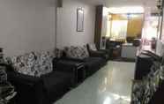 Lobi 2 New Budget Inn Hotel