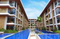 Kolam Renang Henann Crystal Sands