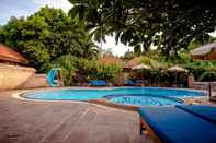 สระว่ายน้ำ Villa Bali Eco Resort & Bali Pizzeria