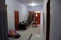 Lobby Homestay Raga Bromo - Three Bedroom