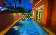 Swimming Pool 3 The Villa Pattaya 80