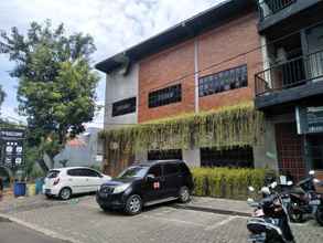 Exterior 4 Bandara Ahmad Yani Hanoman Semarang By Pillow