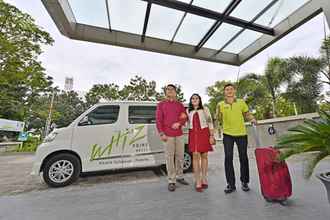 Lobi 4 Whiz Prime Hotel Khatib Sulaiman Padang