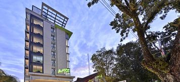 Exterior 3 Whiz Prime Hotel Khatib Sulaiman Padang
