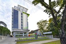 Exterior Whiz Prime Hotel Khatib Sulaiman Padang