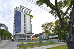 Whiz Prime Hotel Khatib Sulaiman Padang