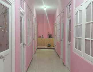 Sảnh chờ 2 Hello Kitty House (female only)