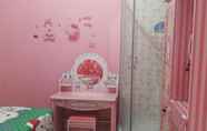 Kamar Tidur 6 Hello Kitty House (female only)