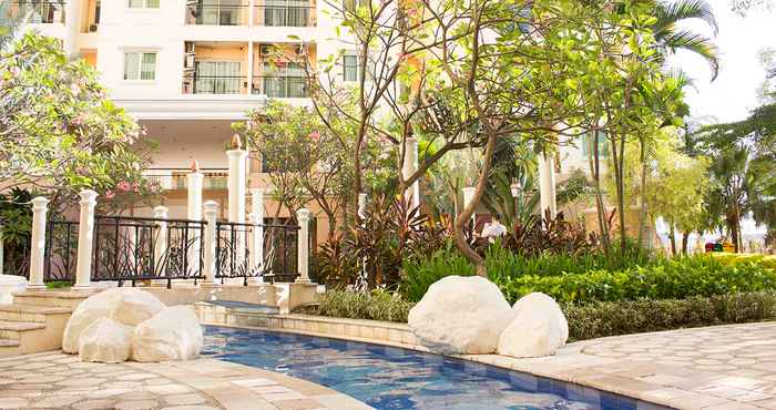 Swimming Pool APARTMENT at Mall Of Indonesia. Kelapa Gading