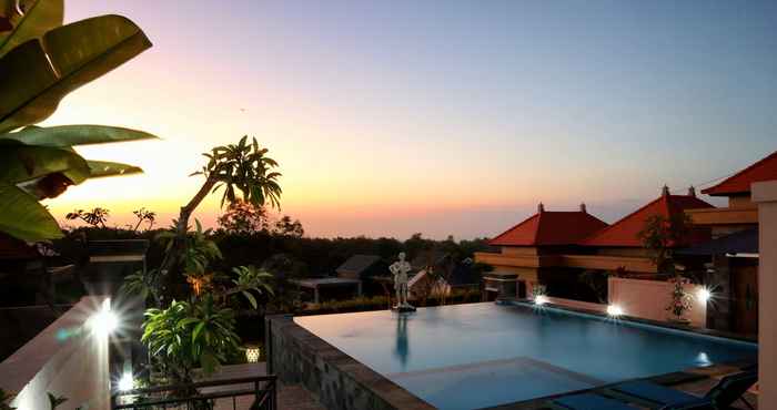 Swimming Pool Puri Bukit Mesari Villas