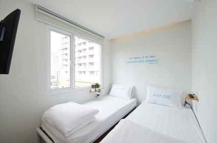 D varee silom online