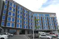 Lobi Lintas Platinum Hotel