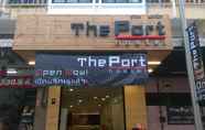 Exterior 3 The Port Hostel by Suwatchai