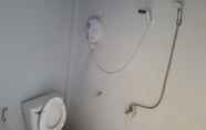 Toilet Kamar 5 Thiprom Resort