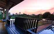 ห้องนอน 5 Naraya Riverside Resort 