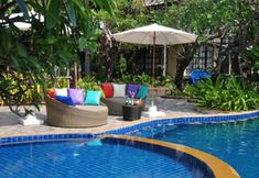 สระว่ายน้ำ 6 Lomtalay Chalet Resort