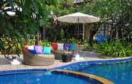 Swimming Pool 6 Lomtalay Chalet Resort