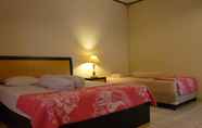 Kamar Tidur 2 Sumber Ria Hotel