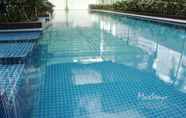 Kolam Renang 6 MaxStays - Max Style @ One Eastwood Avenue