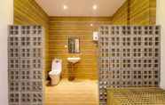 Toilet Kamar 7 Zihsin Homestay