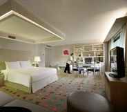 Bedroom 7 Concorde Hotel Singapore