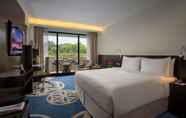 Bedroom 4 Concorde Hotel Singapore