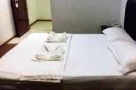 Bedroom Alonto Hotel