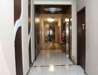 Lobi 2 D'Holiday Hotel Makassar