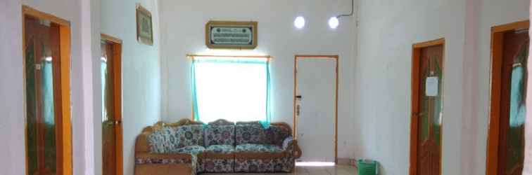 Lobi Homestay Bunga Lombok