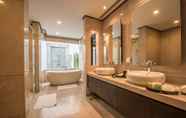 Toilet Kamar 7 Danang Marriott Resort & Spa