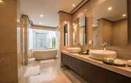 In-room Bathroom 7 Danang Marriott Resort & Spa