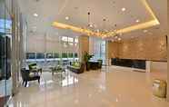 Lobby 2 Whiz Prime Hotel Basuki Rahmat Malang