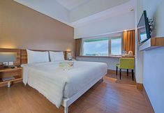 Bedroom 3 Whiz Prime Hotel Basuki Rahmat Malang