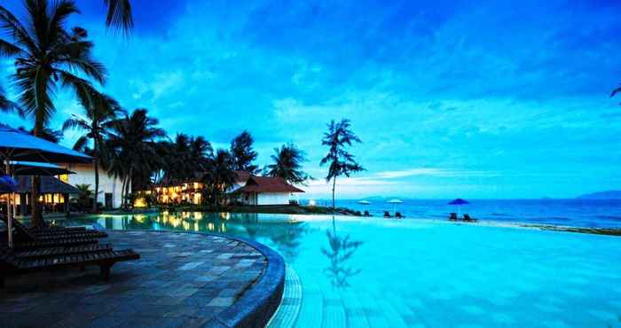 Exterior Sutra Beach Resort