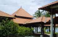 Lobi 2 Sutra Beach Resort