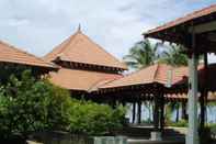 Lobby Sutra Beach Resort