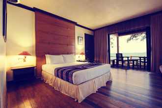 Kamar Tidur 4 Sutra Beach Resort