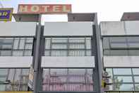 Exterior Hotel Zamburger Sungai Besi