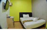 Bedroom Hotel Zamburger Sungai Besi