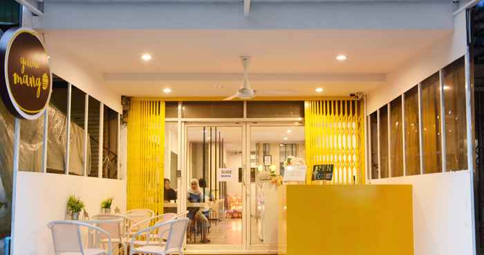 บาร์ คาเฟ่ และเลานจ์ Yellow Mango Hostel & Cafe