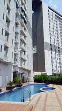 Swimming Pool 4 Easton Park Serpong by Homtel