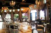 Bar, Cafe and Lounge Seruni Hotel Gunung Pangrango